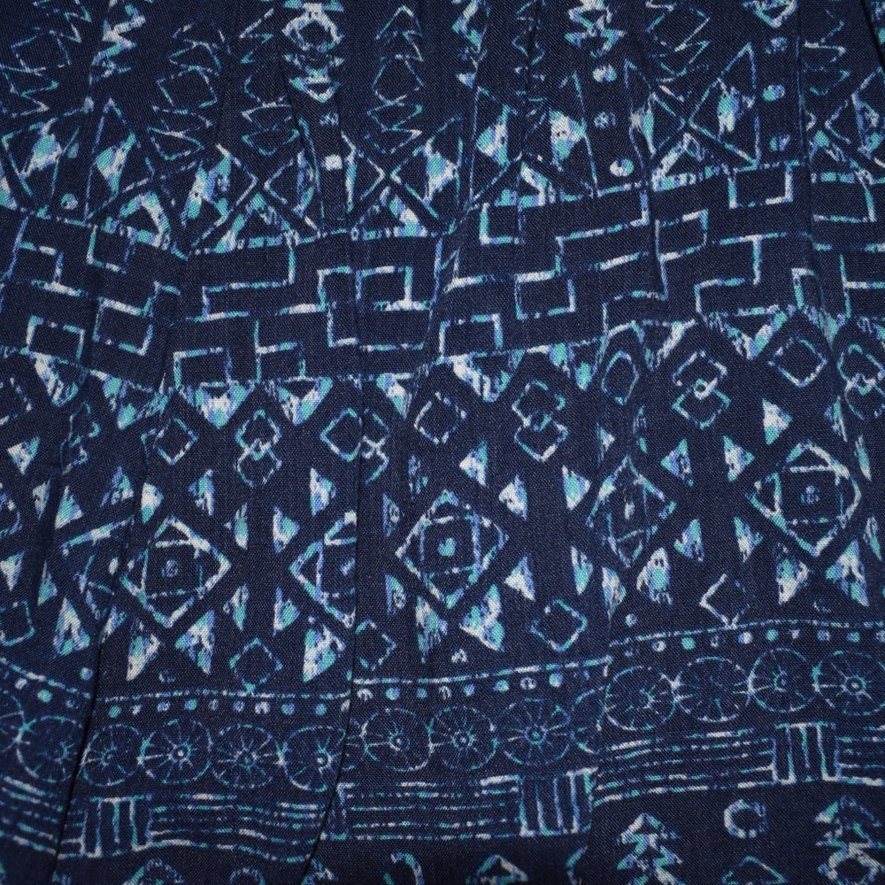 H&M blue pattern shorts - Picture 7 of 7